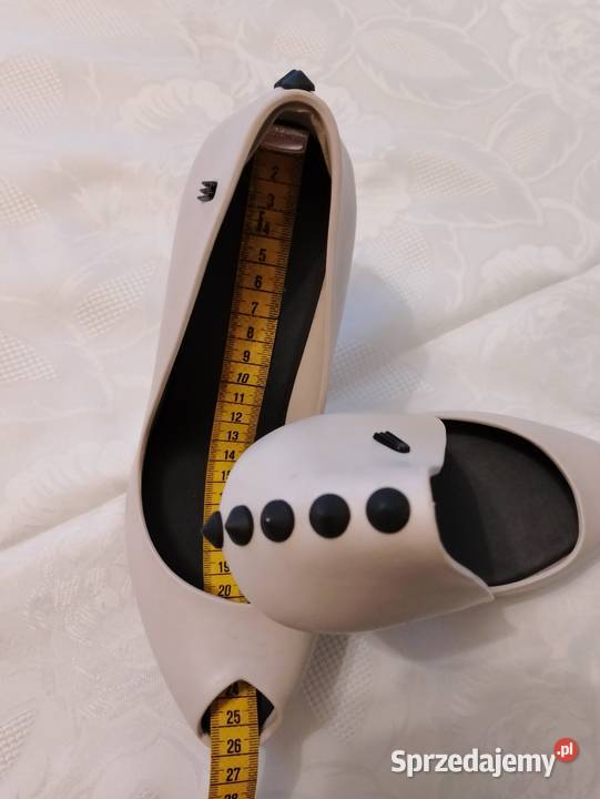 Szpilki MELISSA beżowe peep toe ozdobne czarne Oborniki