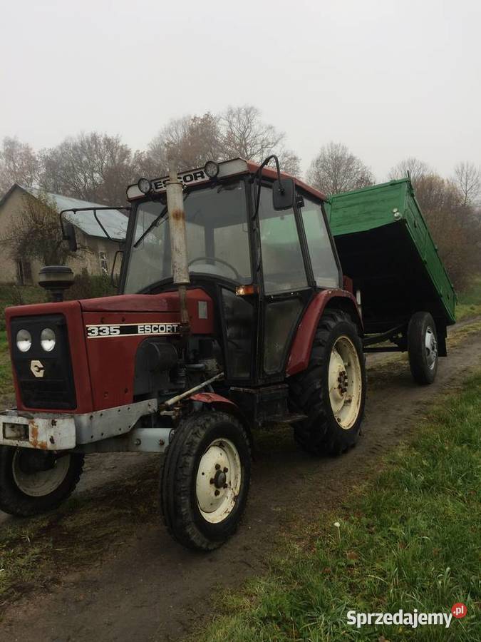 Escort polski traktor z przyczepką kiprującą Tłuczań