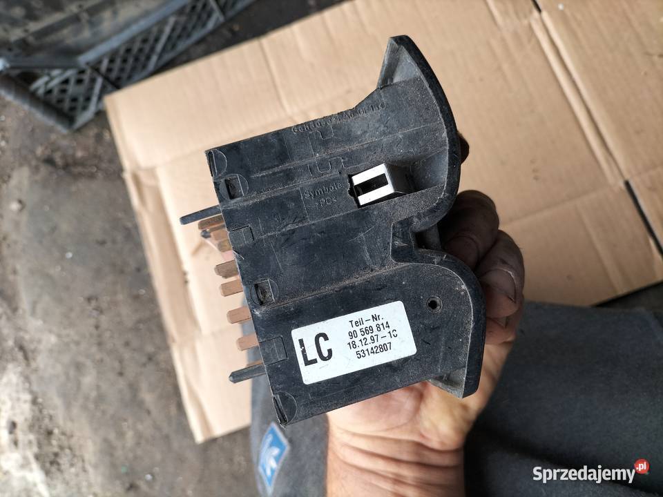 WŁĄCZNIK PRZEŁĄCZNIK ŚWIATEŁ VECTRA B lubelskie Kamień-Kolonia