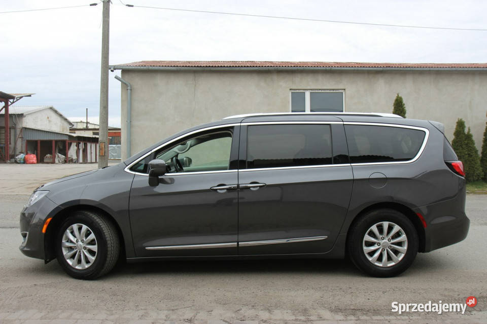Chrysler Pacifica 2018rLimited 36 Benzyna SKÓRY 88307km Nysa