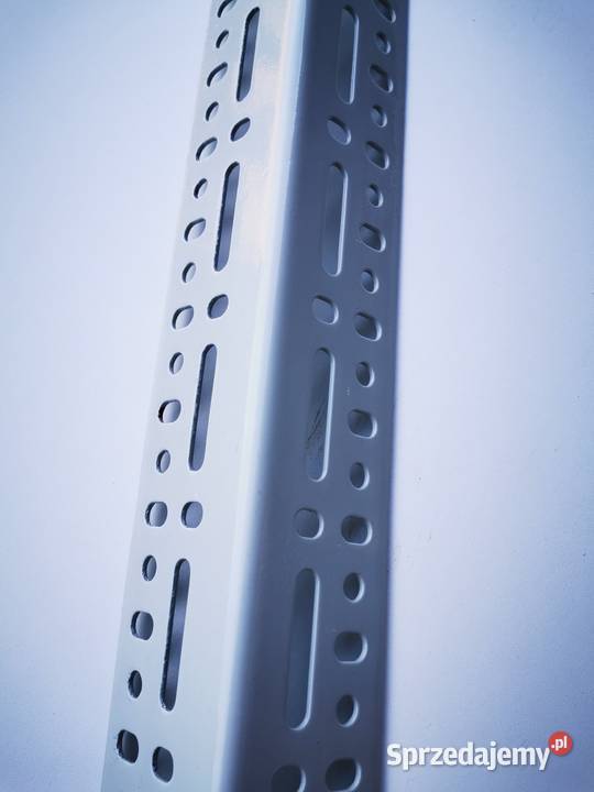 Kątownik perforowany 60x60x2mm RAL 3800 1 mb Kozienice