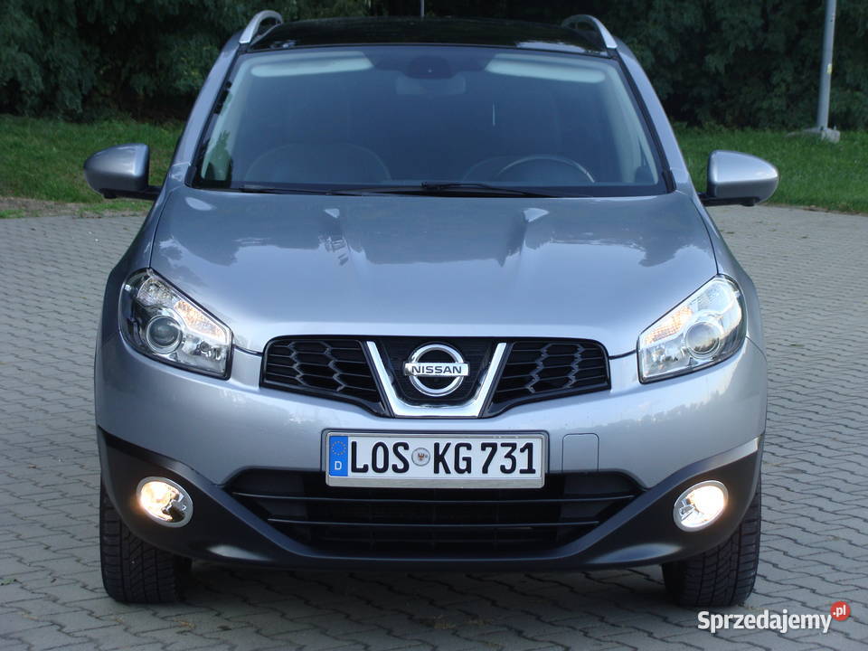 Nissan Qashqai 16 117 benzyna sprowadzony Kamery