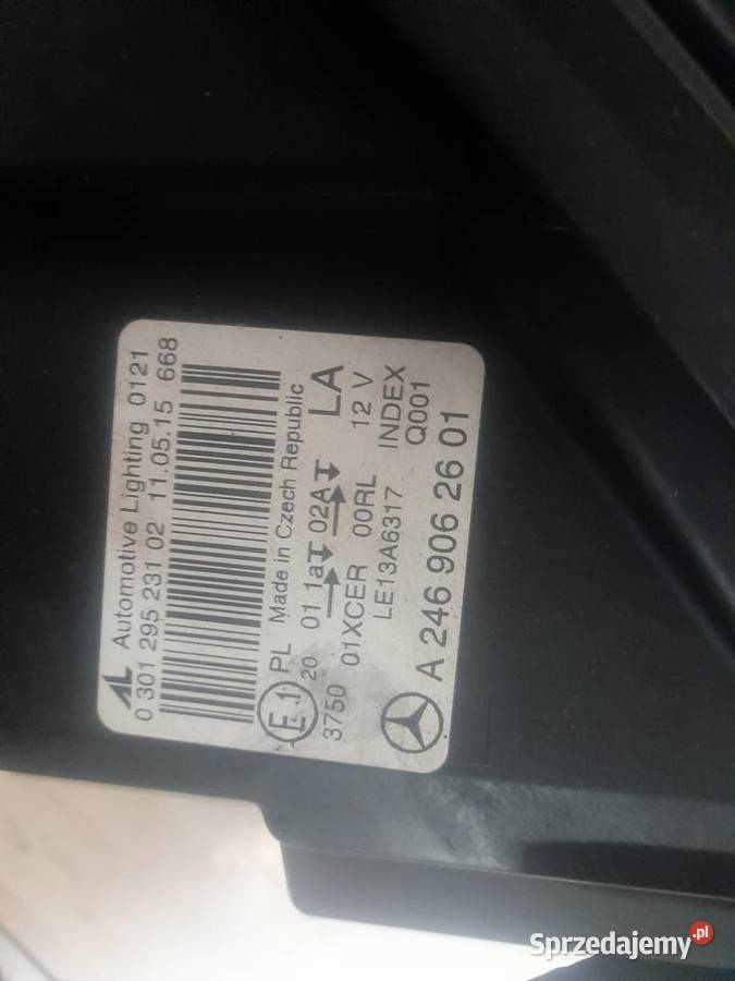 MERCEDES B KLASA W246 LAMPA LEWA PRZÓD PRZEDNIA Raczyn