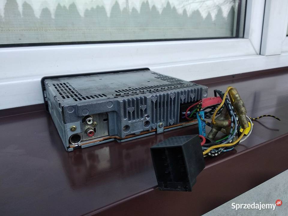 Radio samochodowe Pioneer DEH 2460R ramka kostka Sieradz