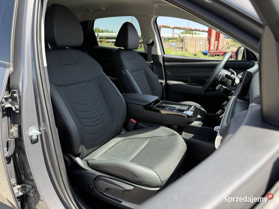 Hyundai Tucson 16 BENZYNAHYBRYDA Klimatronik elektrycznie ustawiane fotele Konin sprzedam
