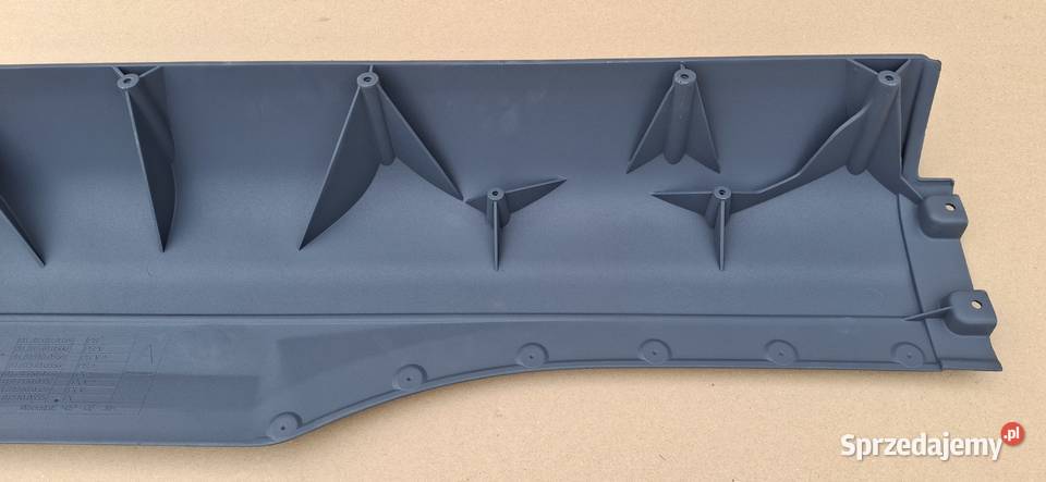 MAN TGS PRZEDŁUŻENIE STOPNICY LEWE STOPNIA Bieleń