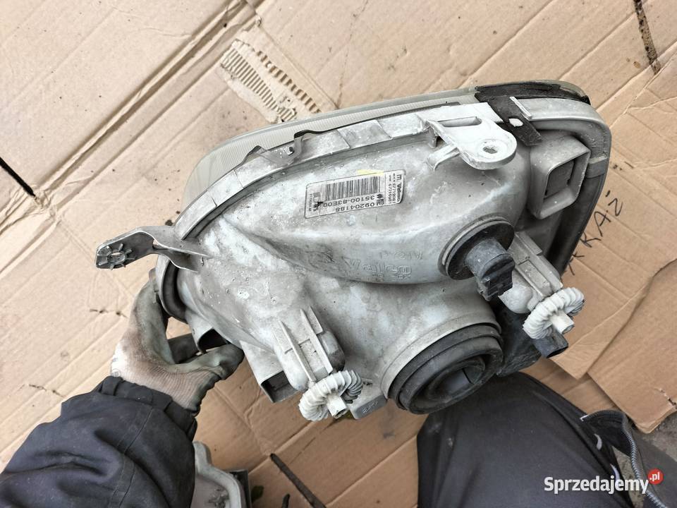OPEL AGILA A LAMPA PRZÓD PRZEDNIA PRAWA Kamień-Kolonia