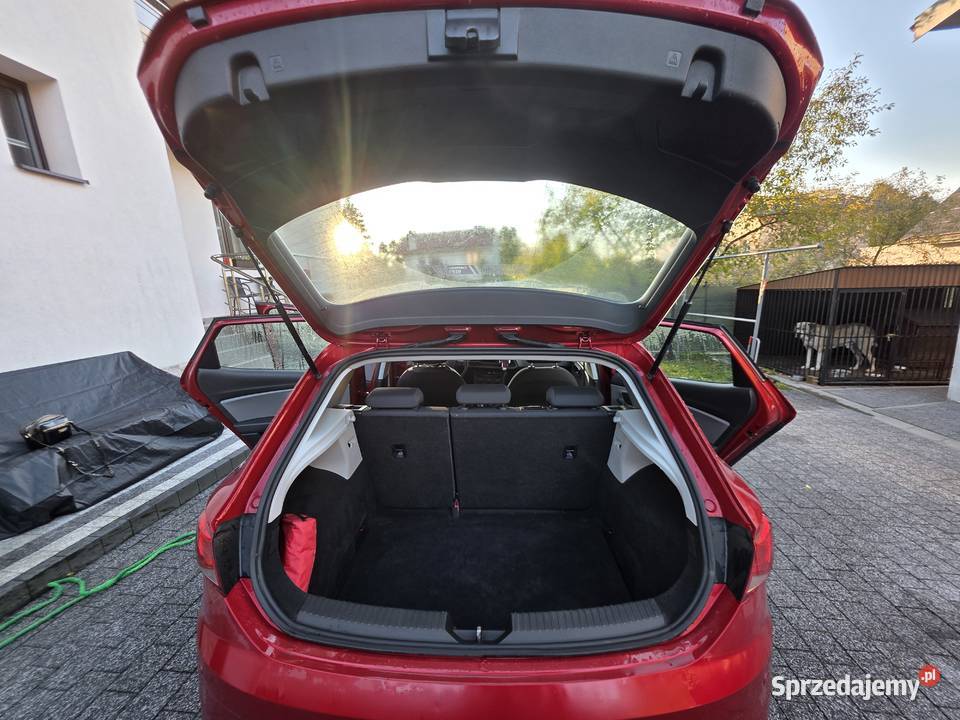 Seat Leon Bezwypadkowy 2017 Zadbany 132 Benzyna Leon Skawina