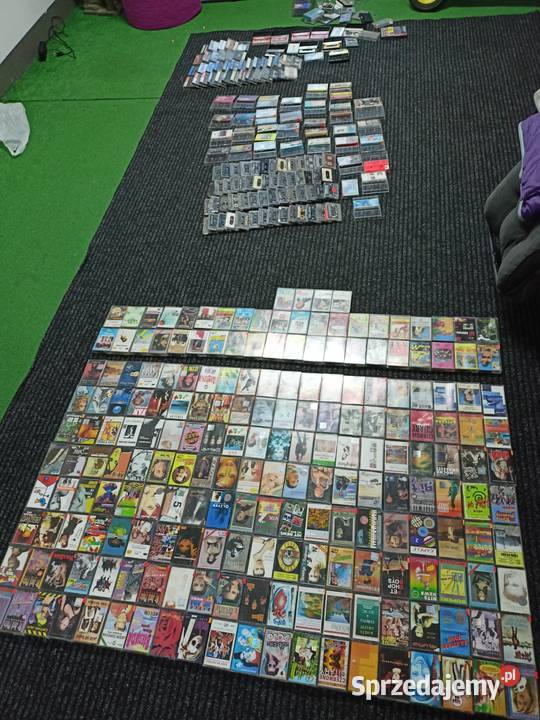 kolekcja kaset magnetofonowych ponad 300 sztuk