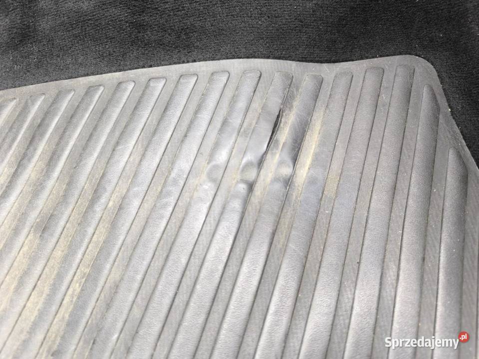 DYWAN WYKŁADZINA KIEROWCY LEWY PRZÓD INSIGNIA A