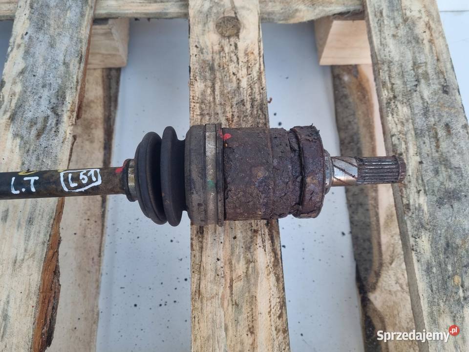 PÓŁOŚ Nissan Juke 16 T turbo LEWA TYLNA półośka osobowe