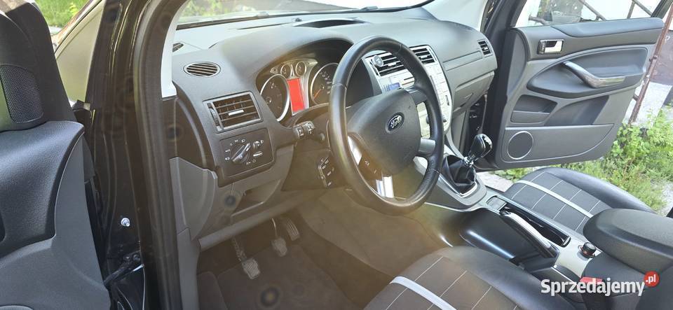 Ford kuga nieuszkodzony Samochody osobowe