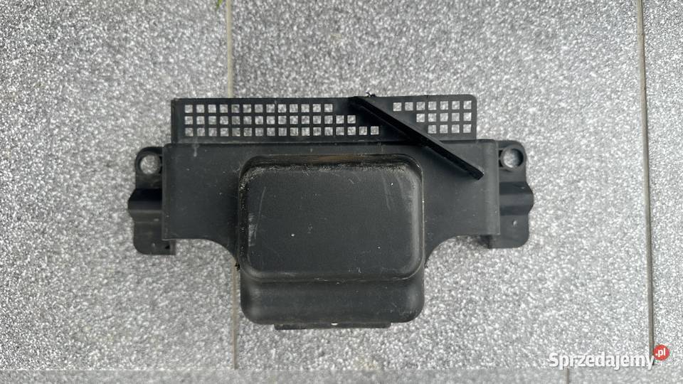 Mazda 3 BM Osłona Maskownica BHN9501C0