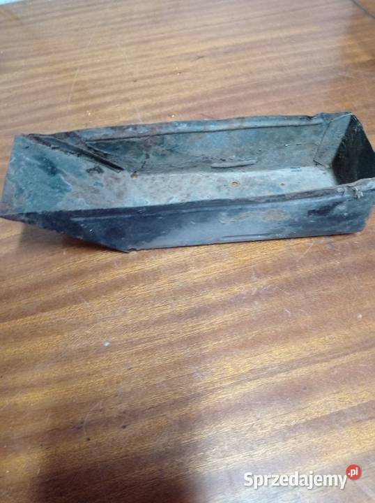 Narzędziówka metalowa WSK łódzkie Łubno sprzedam