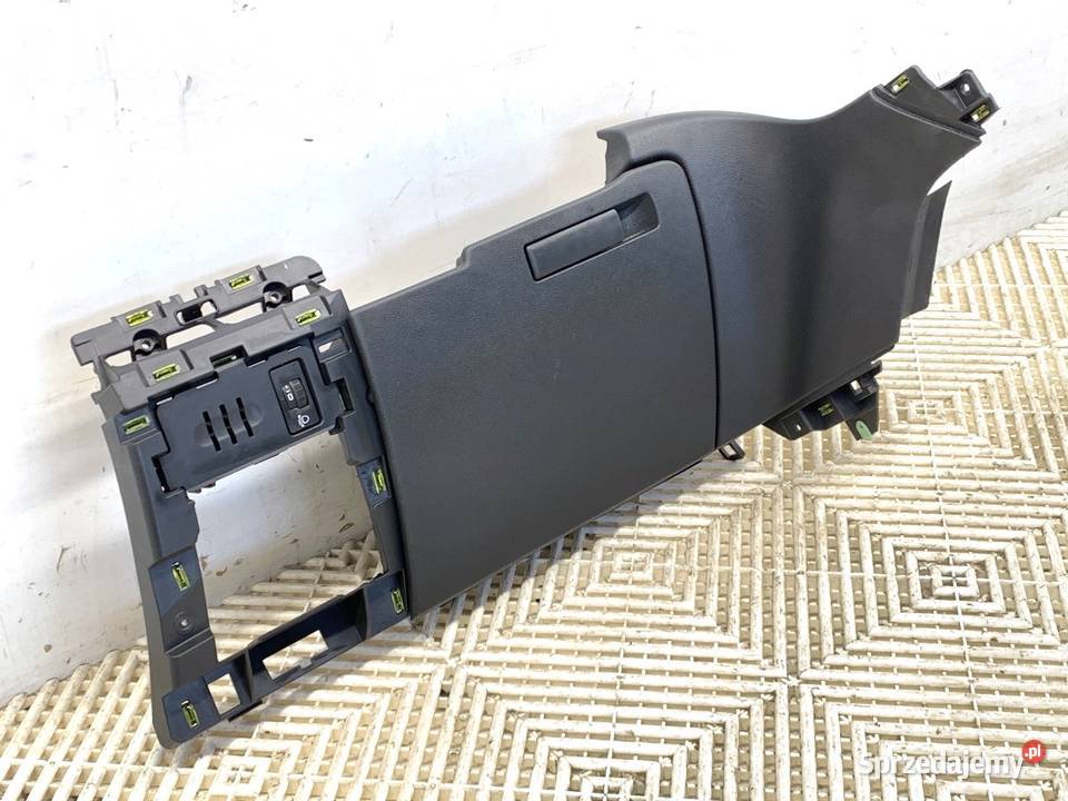 SCHOWEK KIEROWCY PEUGEOT 3008 Hatchback 0917 podkarpackie sprzedam