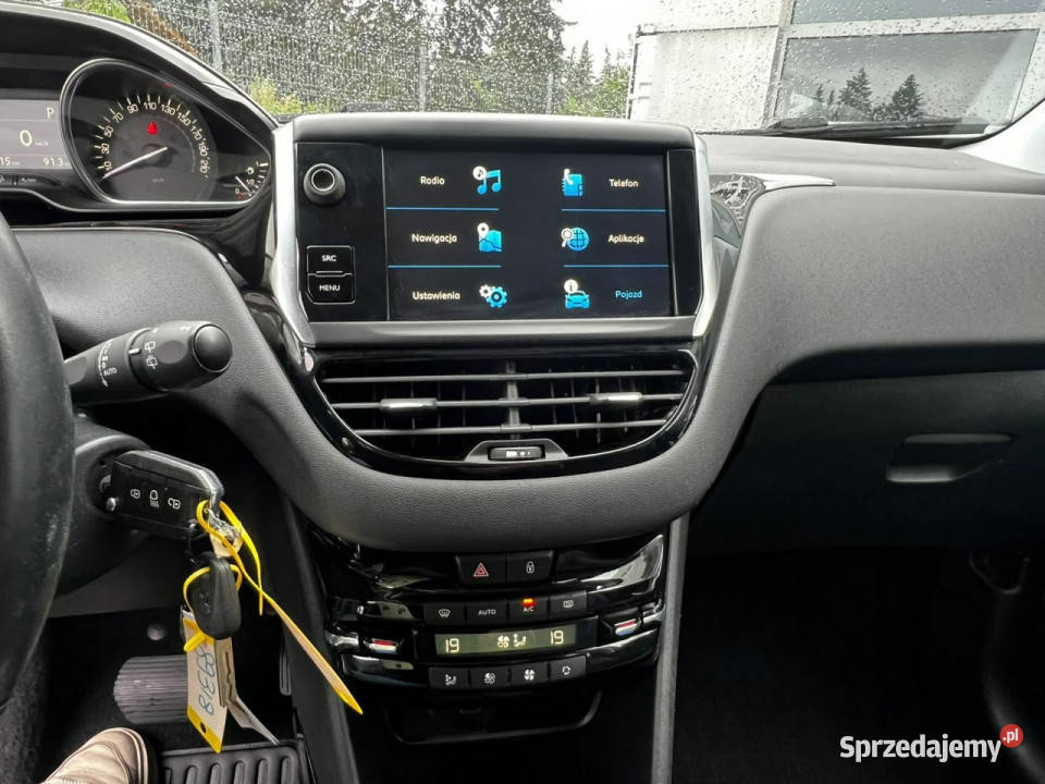 Peugeot 2008 12 110 Automat Zarejestrowany I lakier metallic Baranowo