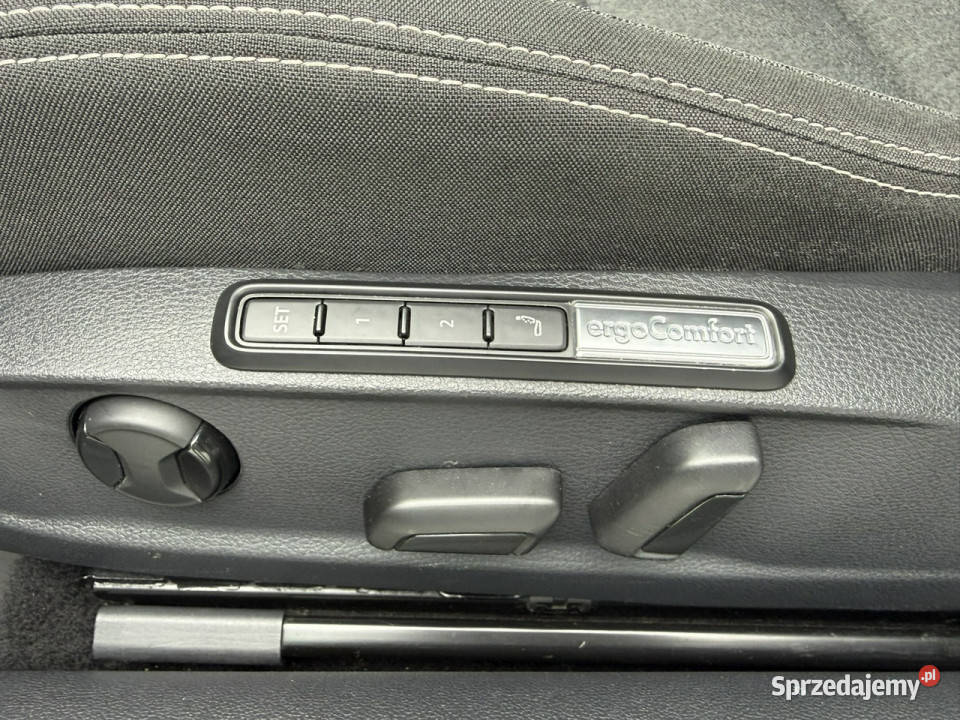 Volkswagen Passat Variant 20 TDI EVO 150 DSG asystent pasa ruchu