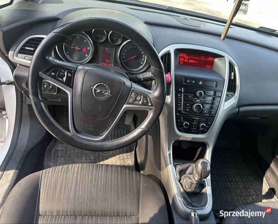 Opel Astra J 17 diesel 2011r VAT marża Strzegocice sprzedam