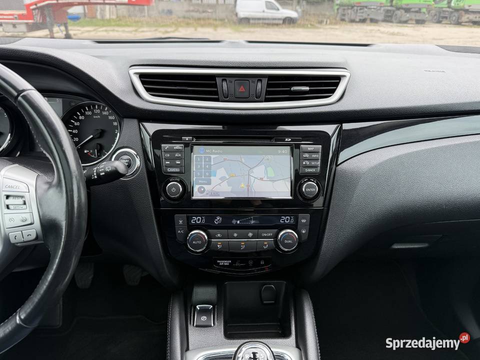 Nissan Qashqai 12 BENZYNA Klimatronik Nawigacja sprzedam
