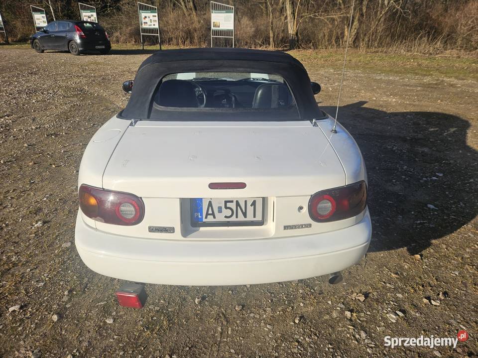 Mazda MX5 NA 18 Mazda Całowanie