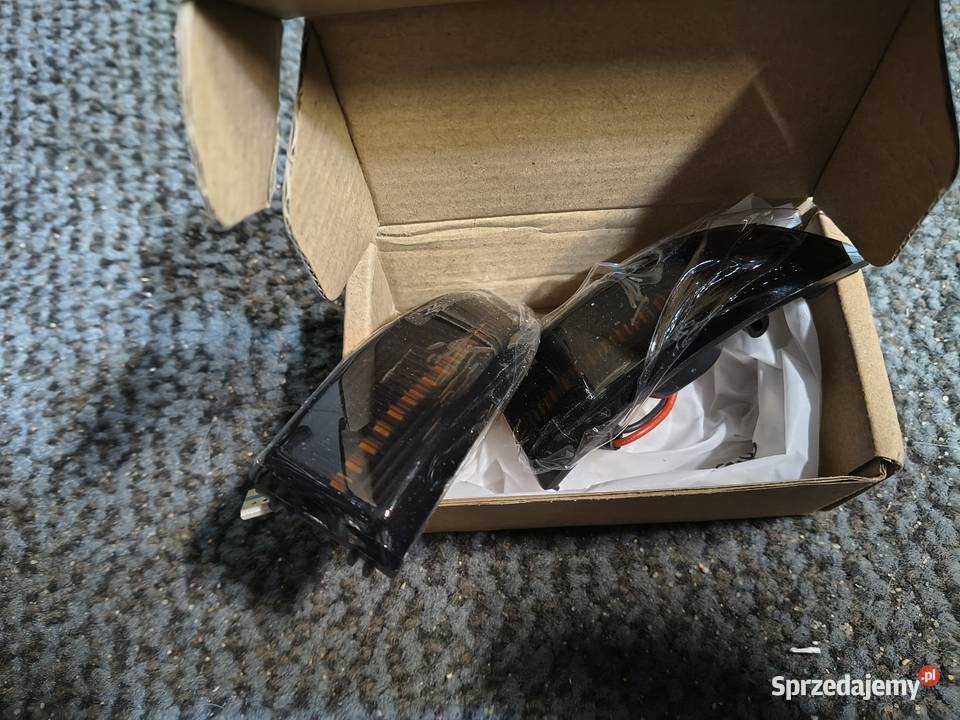 Kierunkowskaz dynamiczny w lusterko do Renault osobowe mazowieckie