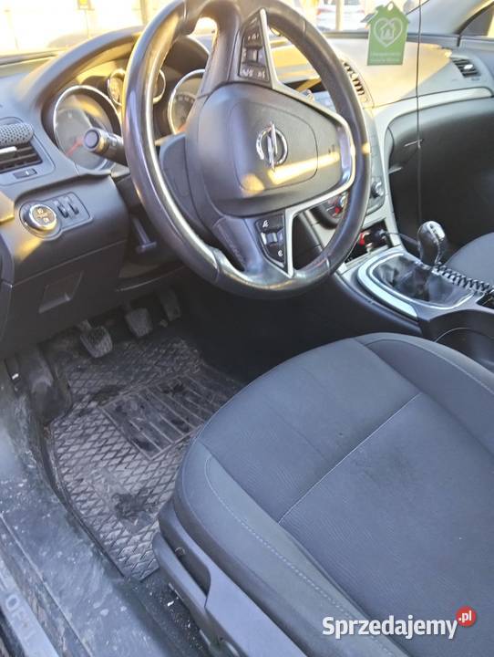 Opel Insignia sport tourer Rok produkcji 2009 Błonie sprzedam
