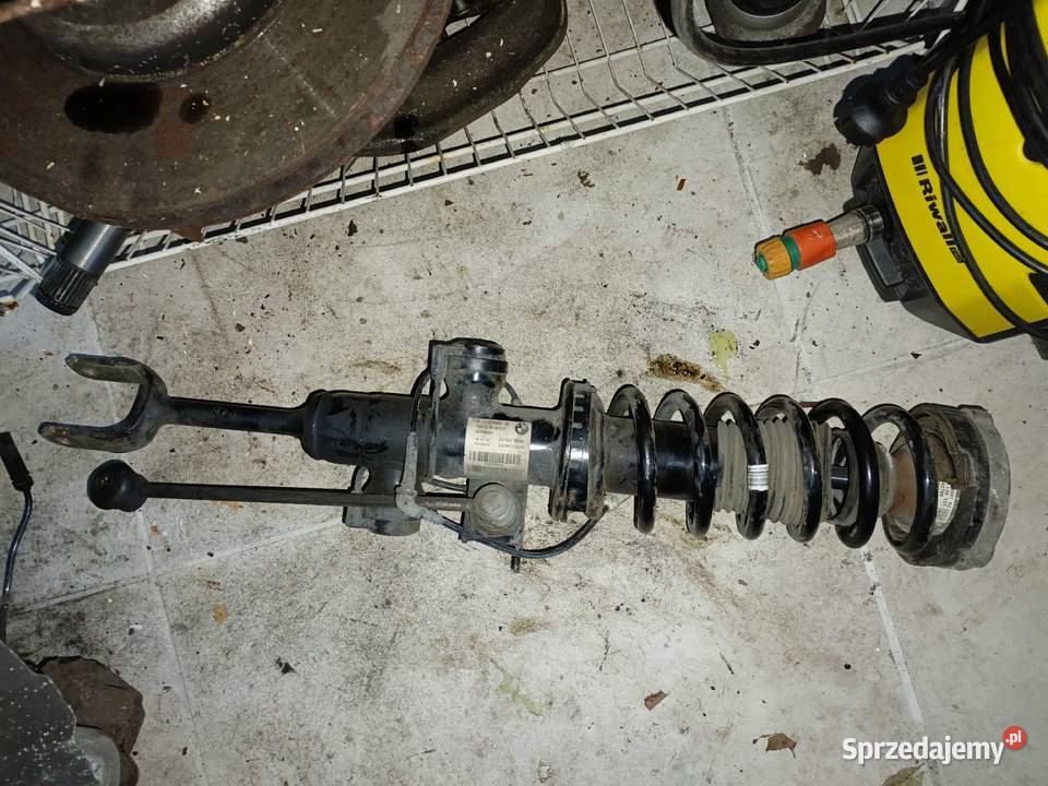 BMW F01 2009r 30benzyna N54 macperson przód lewy osobowe Amortyzatory Złoczew sprzedam