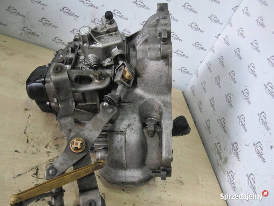 CORSA 13 CDTI 75 13r skrzynia manualna AUCE374