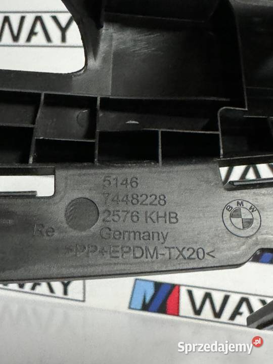BMW F40 MOCOWANIE TYLNEJ PÓŁKI PRAWE 7448228