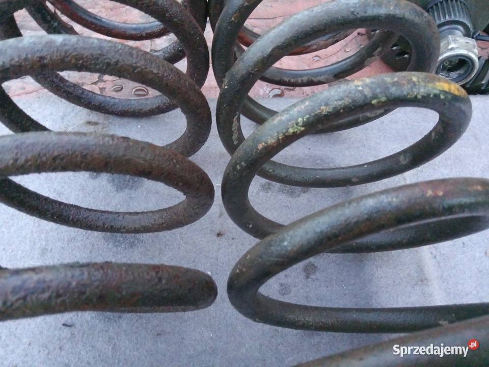 Polonez Caro sprezyny przednoe zawiweszemie Rok produkcji 1992 Stalowa Wola