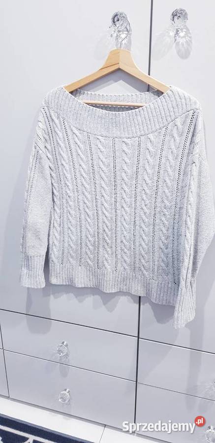 Dzianinowy sweterek Reserved sprzedam