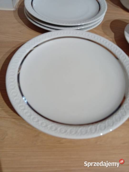 klasyczny porcelanowy serwis kawowy Carl