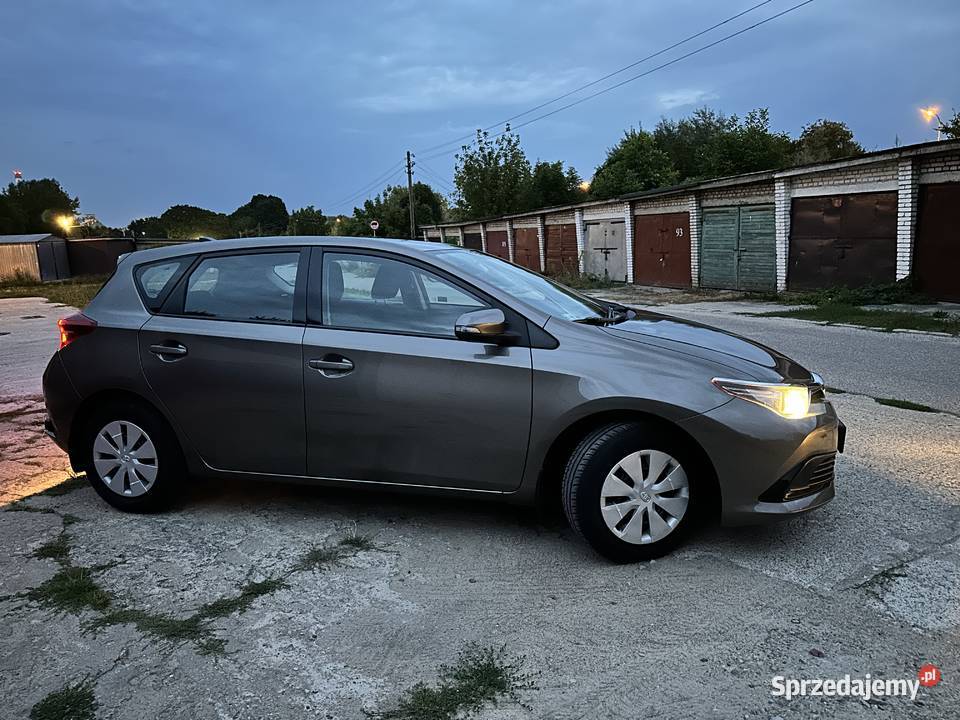 Toyota Auris Polski Salon autoalarm