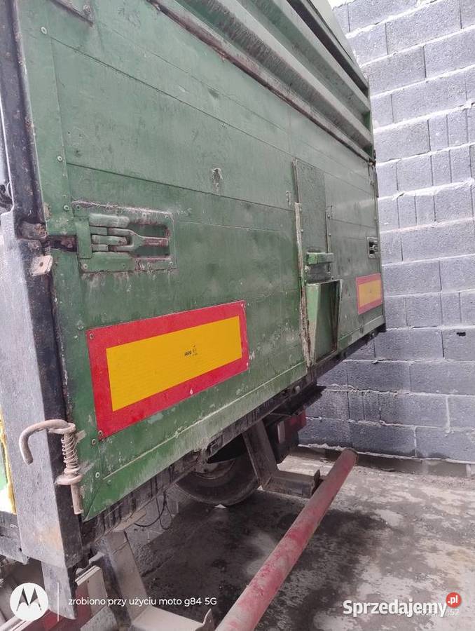 Przyczepa wywrotka nieuszkodzony Przyczepy rolnicze Sieradz