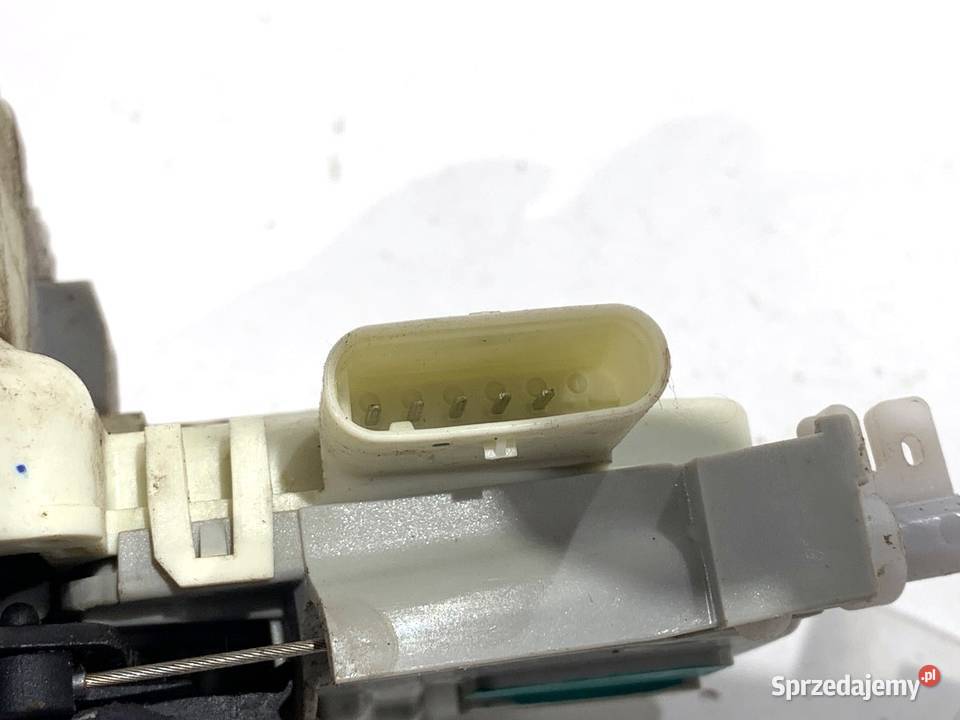 ZAMEK DRZWI PRAWY PRZÓD AUDI A4 B9 Kombi osobowe