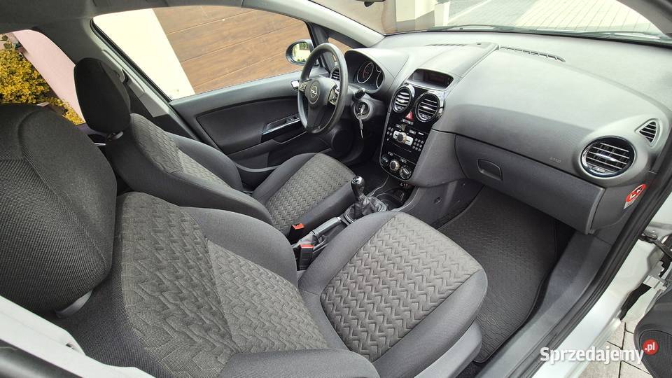OPEL CORSA 13 DIESEL 5 DRZWI ZADBANA diesel małopolskie