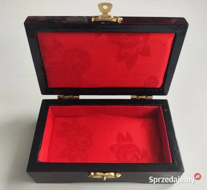 Piękna rzeźbiona chińska szkatułka pudełko na