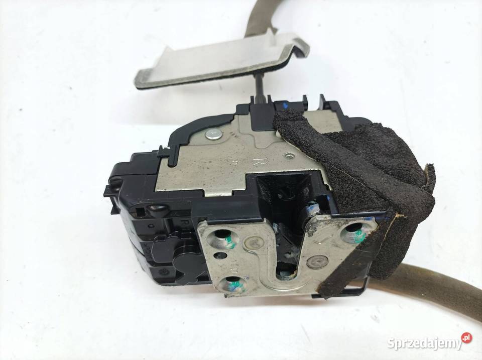 ZAMEK DRZWI PRAWY PRZÓD Infiniti Q50 I 2013