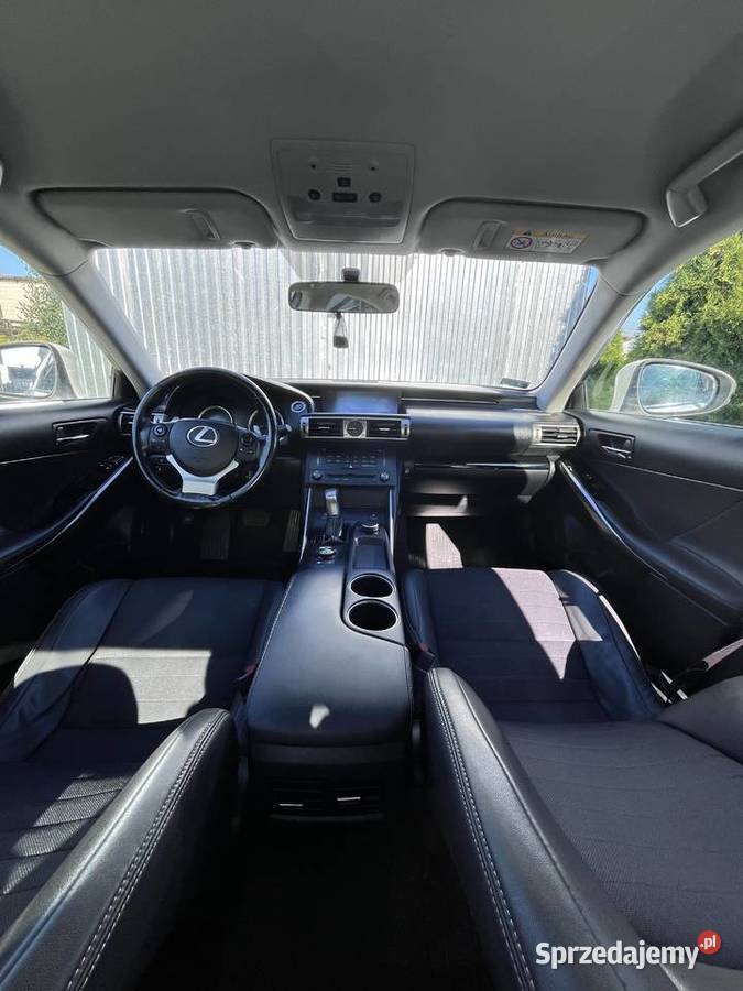 Lexus IS300h Przasnysz