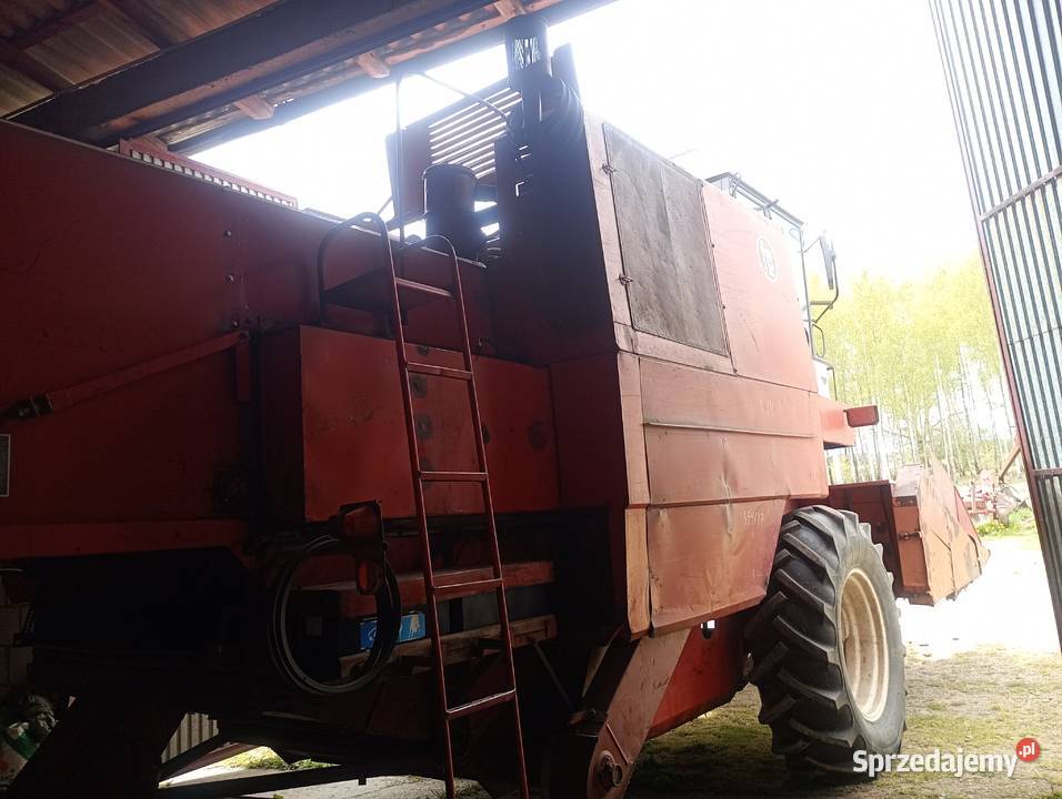 Kombajn zbożowy bizon z056 Tuchla