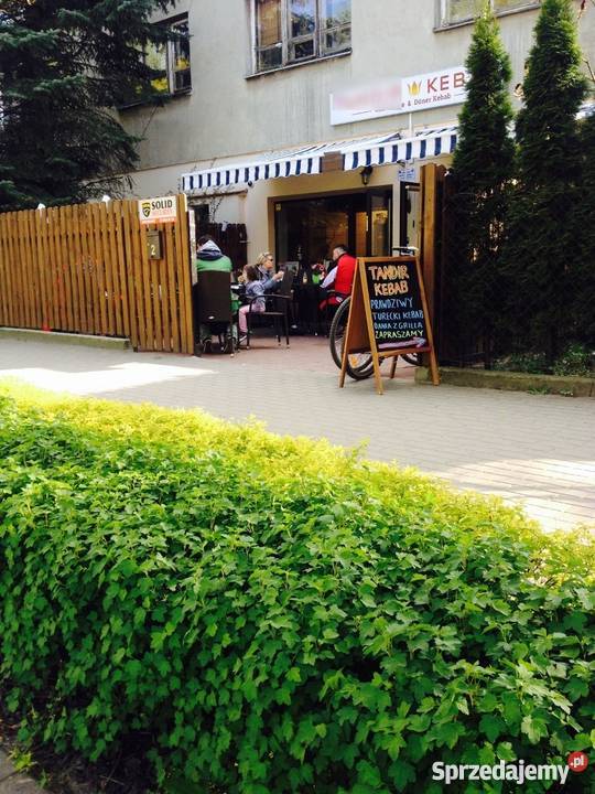 SPRZEDAM Z WYPOAZENIEM I UMEBLOWANY LOKAL KEBAB handlowo-usługowy Podkowa Leśna