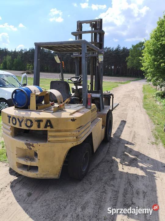 Wózek Widłowy Toyota Udźwig 4 Tony Ciechocinek