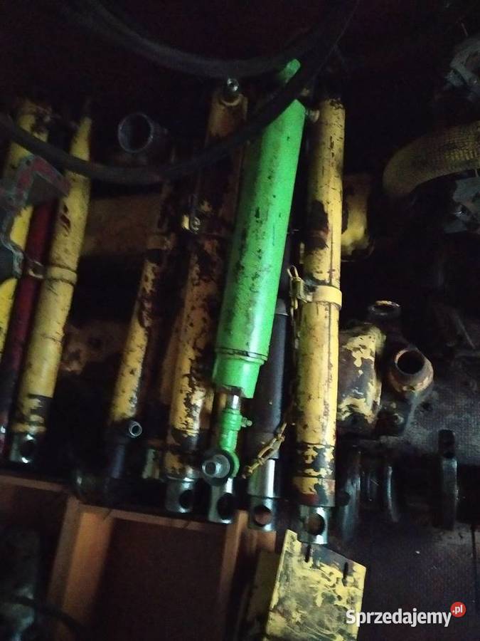 Siłownik Holland M122 M133 M135 M140 1520 1530 Opoczno
