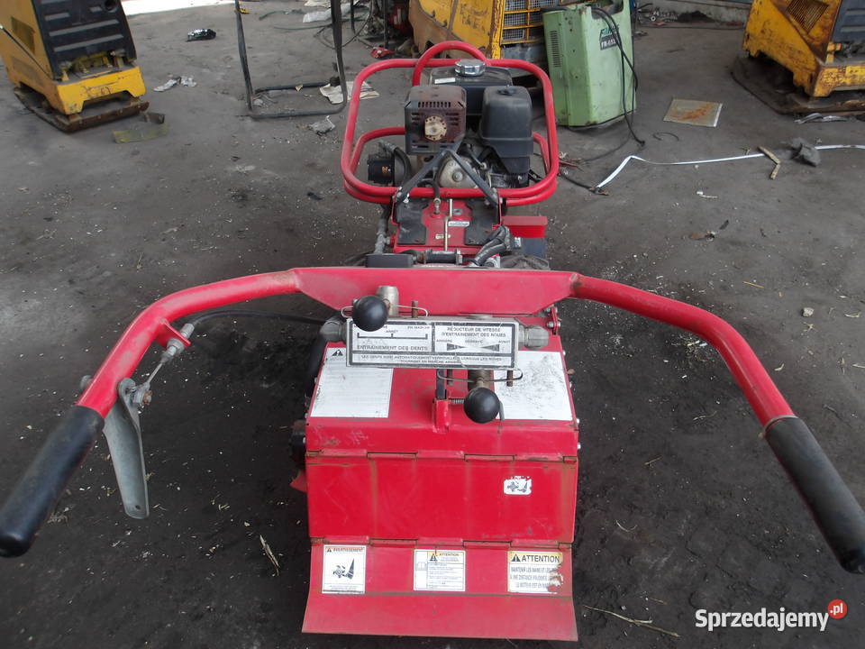 Glebogryzarka spalinowa z napędem hydraulicznym Pleszew