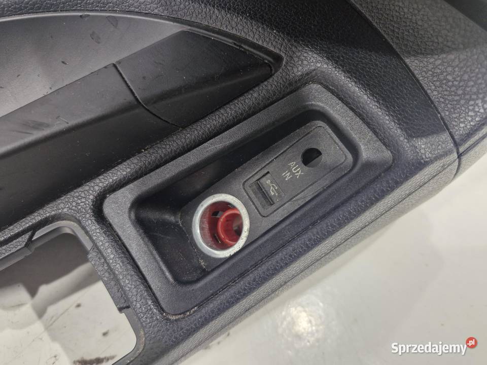 BMW E81 E87 LCI TUNEL ŚRODKOWY PODŁOKIETNIK osobowe sprzedam