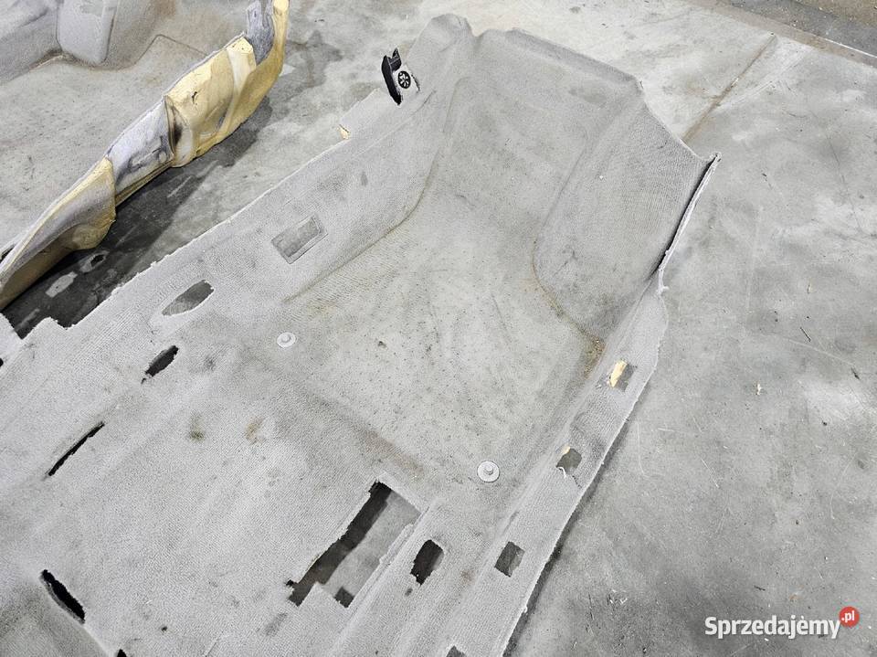 DYWAN WYKŁADZINA AUDI A3 8P 8P1863021B EUROPA osobowe Przystajń