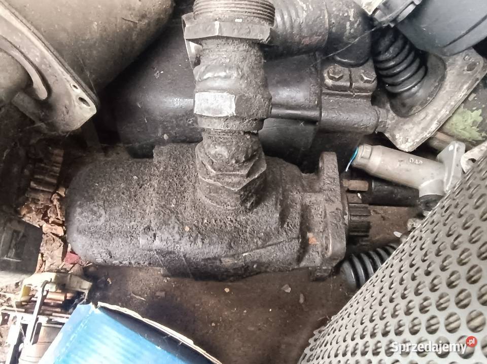 Pompy hydrauliczne do kipra dźwigu różne sprzedam