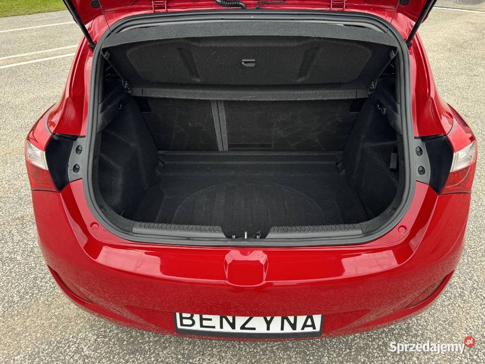 Hyundai i30 14 BENZYNA Klimatyzacja Nawigacja kurtyny powietrzne Hyundai wielkopolskie sprzedam