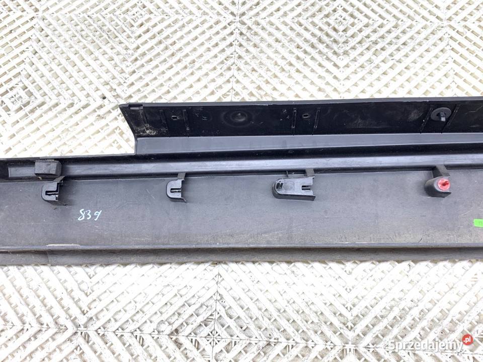 LISTWA PROGOWA PRAWY MINI CLUBMAN F54 Kombi