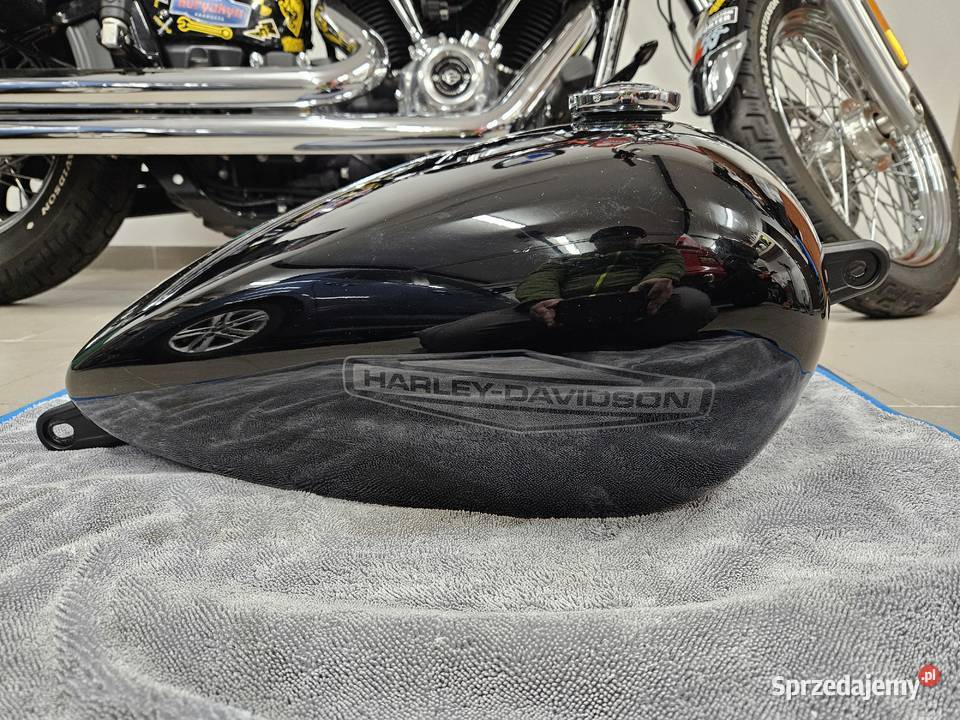 Harley zbiornik paliwabak M8 Świdnik